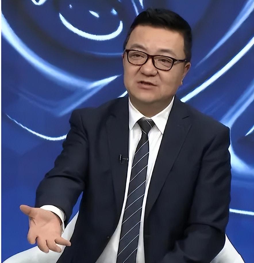 詹姆斯愿底薪加盟！超12支球队联系！