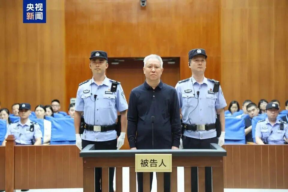 帕德博恩vs霍芬海姆：维多维奇、派林格首发，卡巴克、奥利弗