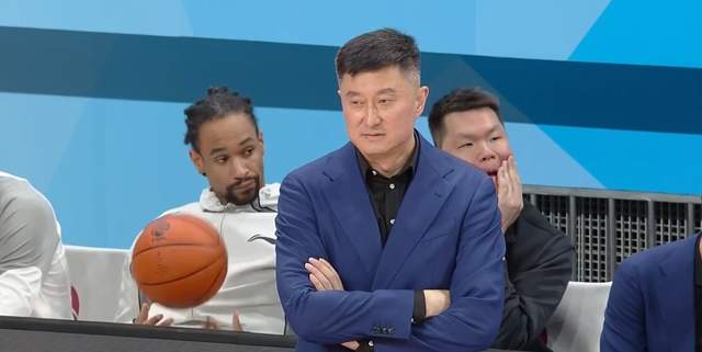 羽毛球世锦赛：国羽男单全军覆没，双打组合全胜过关