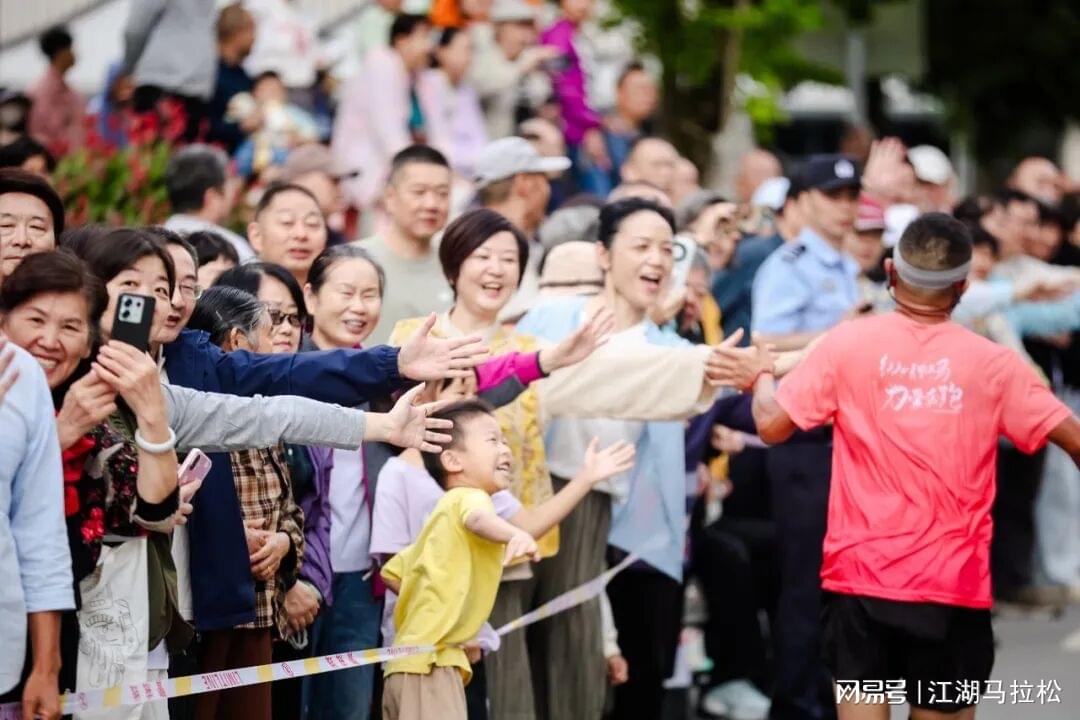 罗马诺：利物浦与巴黎就巴尔科拉的谈判已进入最后阶段