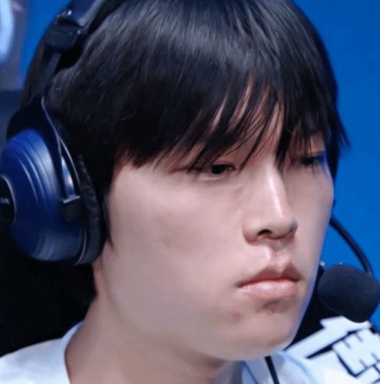 70分！杨瀚森这次，真的有点裂开了！第五中锋！